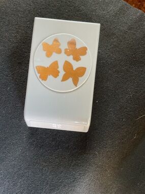 Em White Butterfly Pattern Paper Punch